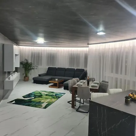 Belezza - Priamo V Centre *