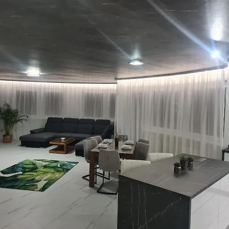 Belezza - Priamo V Centre דירה *