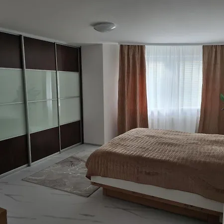 Belezza - Priamo V Centre